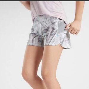 Athleta Girl Athletic Shorts Side Pockets Back Zip Pocket Size 16 XXL Excellent